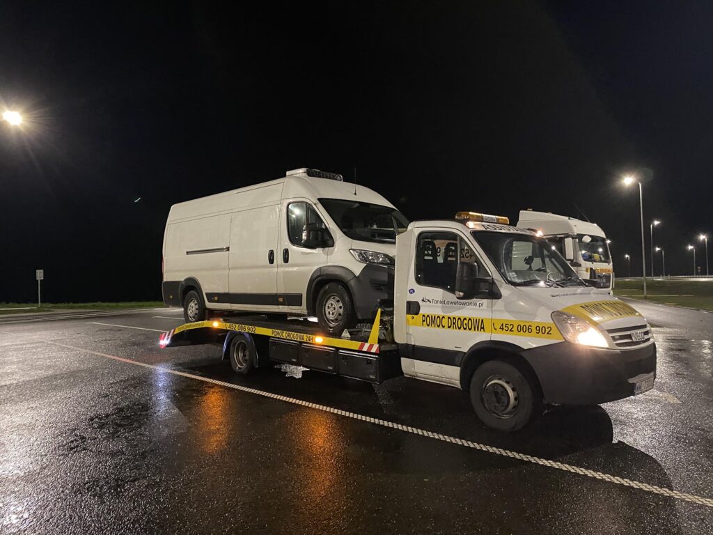 Czy można holować auto na drodze ekspresowej