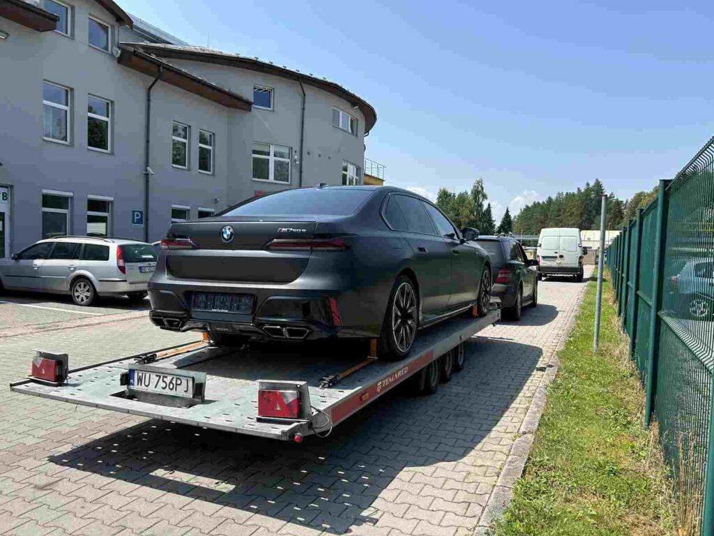 pomoc drogowa warszawa, transport bmw